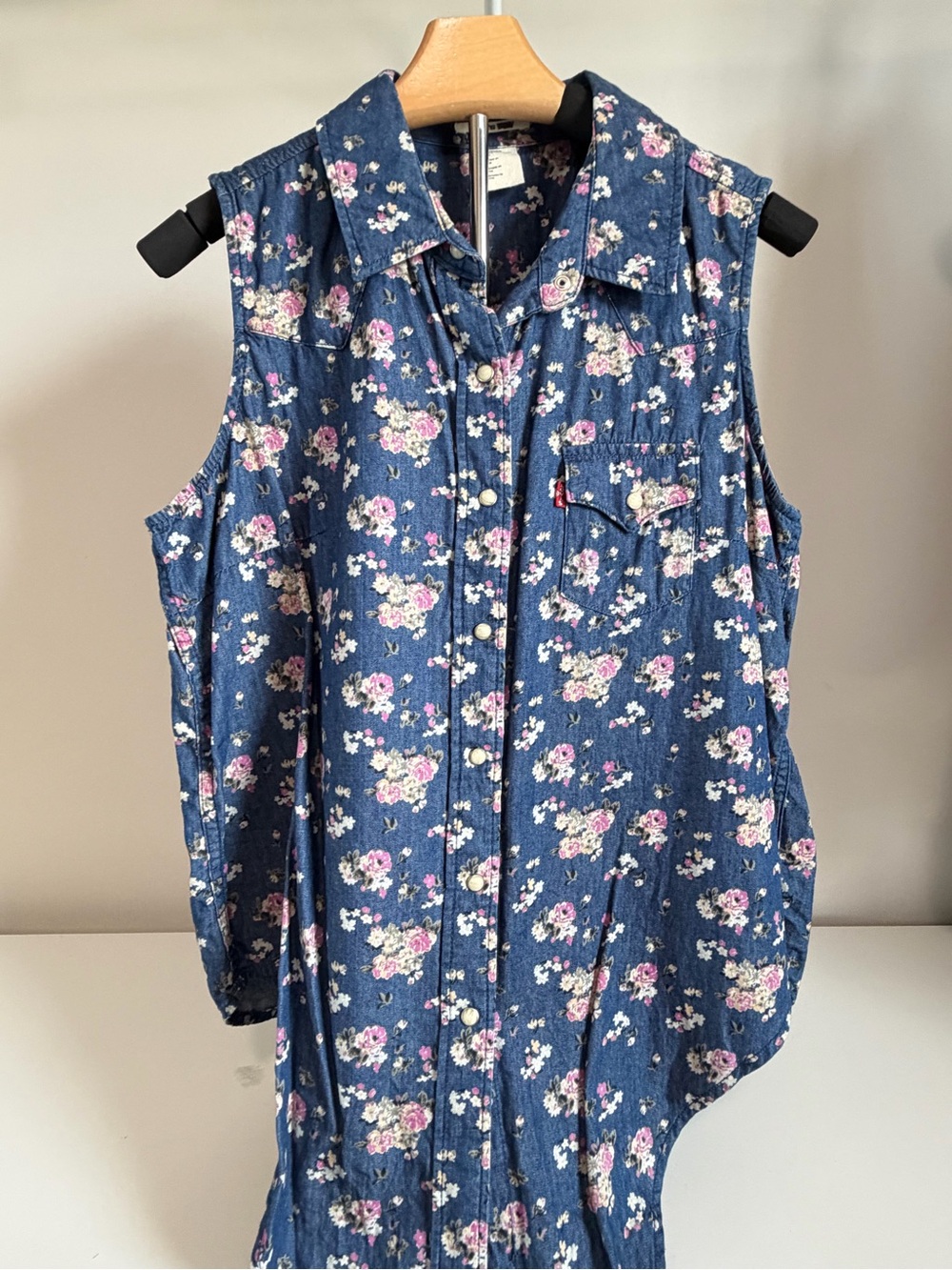 Levi's Denim Sleeveless Button-Front Top with Pink Floral Print